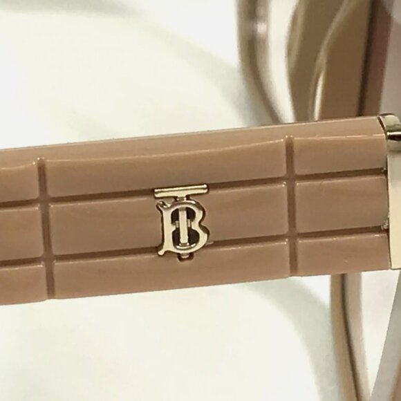 Burberry Sunglasses Beige Cat Eye Gradient - Picture 5 of 8